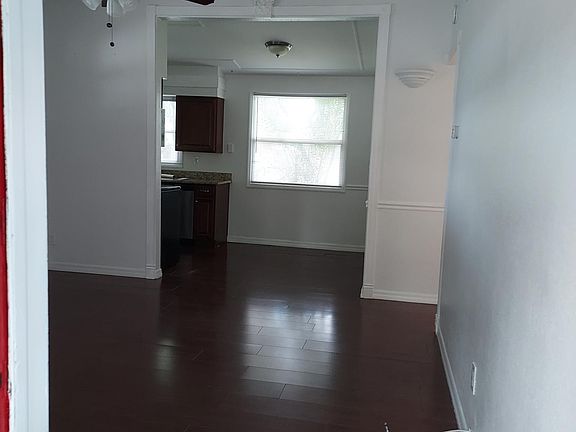 2nd image of 5760 Cedar St NE