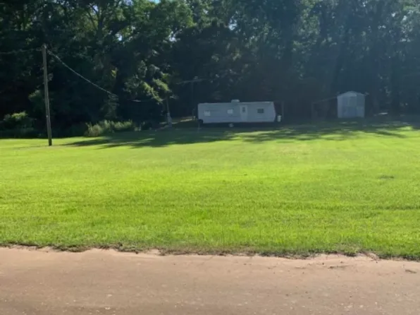 155 County Road 1045, Center, TX 75935