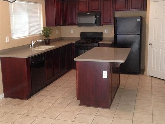 3rd image of 563 Swiss Cottage Ave