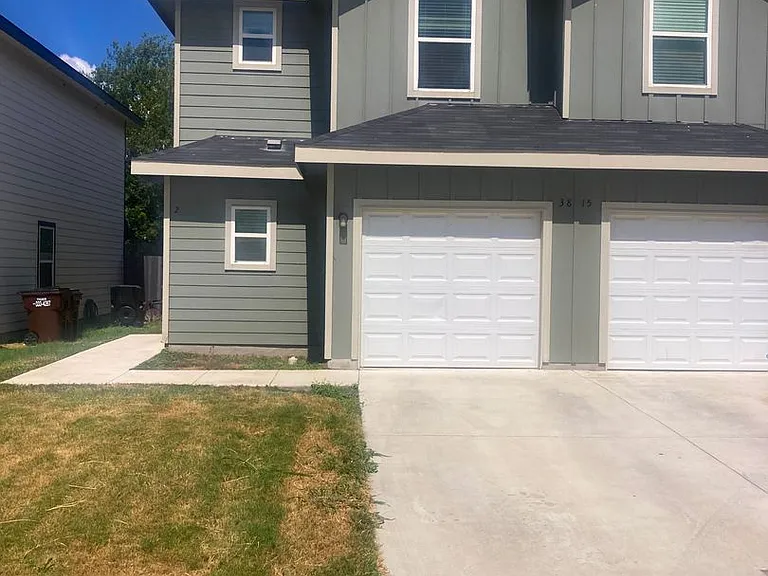 3815 Key West Way — Photo 1