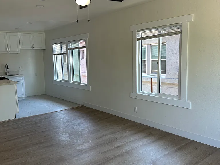 1630 Chestnut Ave — Photo 3
