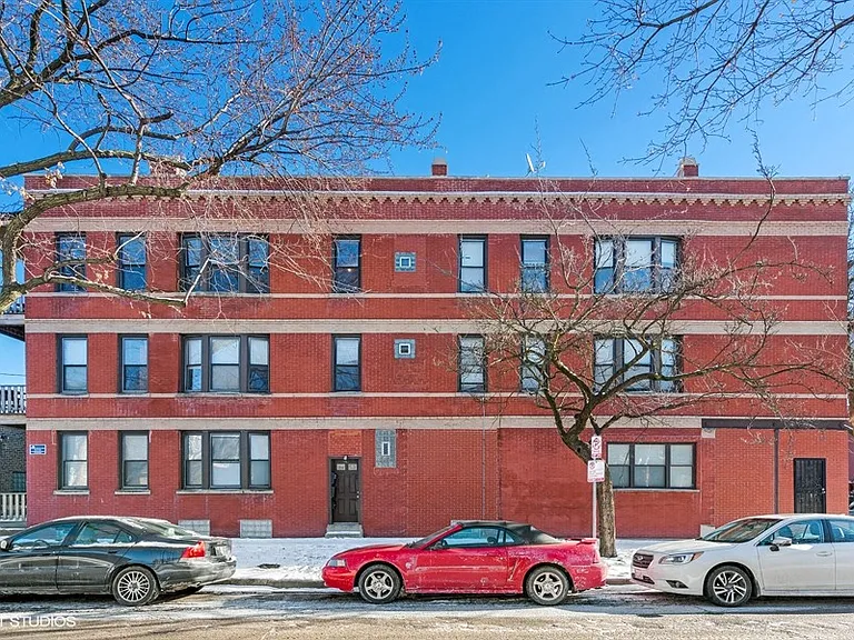 2558 W. Superior St. — Photo 2