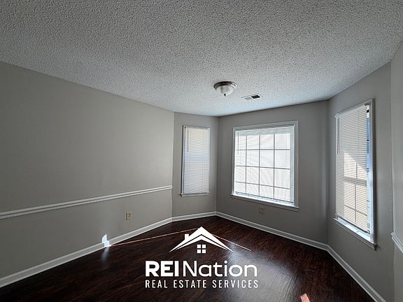 4th image of 2125 Pillsbury Pl