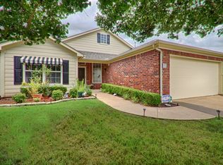2455 Manchester Dr UNIT 13, Oklahoma City, OK 73120