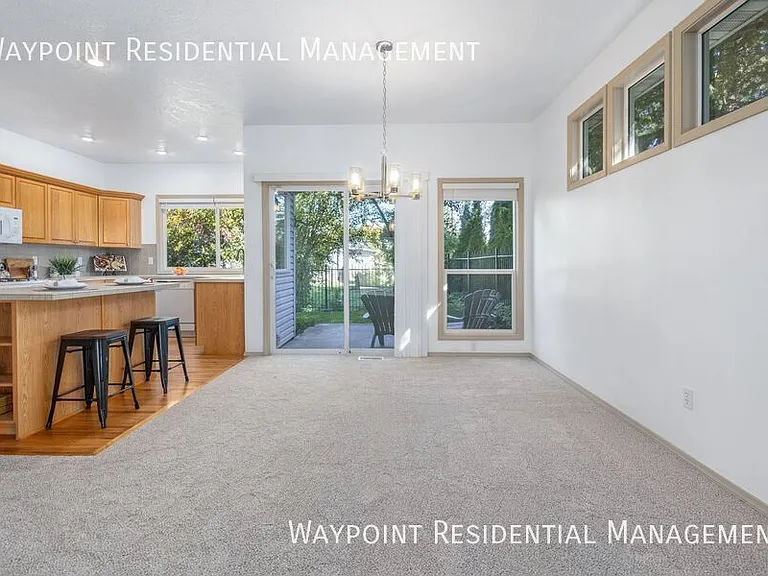 9640 W Sleepy Hollow Ln — Photo 11