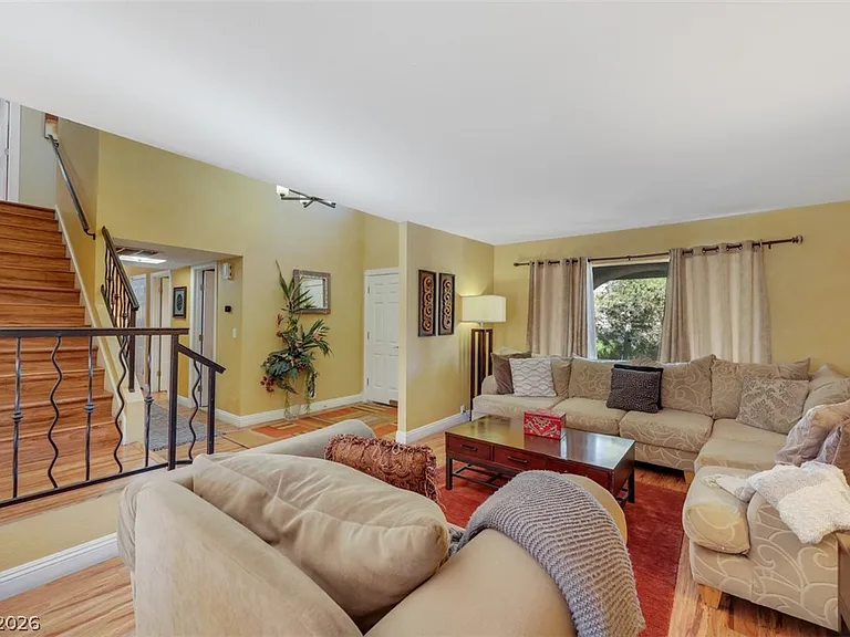 3225 Mountain Spring Rd — Photo 6