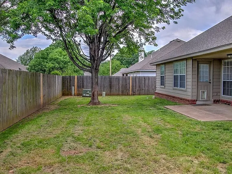 10218 E 111th Pl S — Photo 22