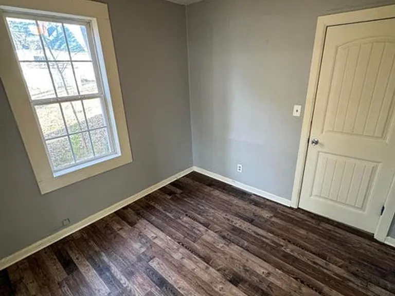 1722 N Fremont Ave — Photo 12