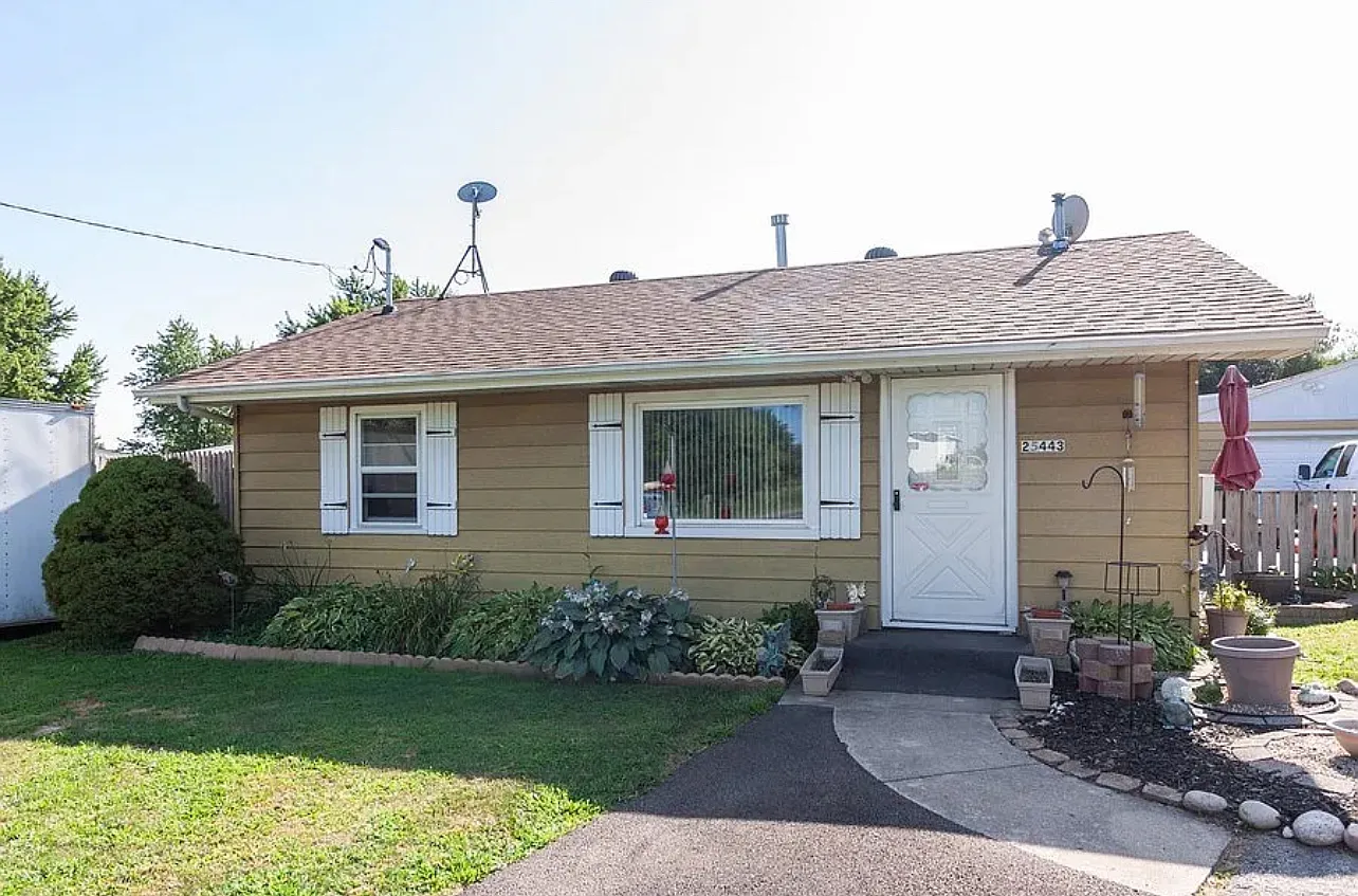 25443 W Route 30 photo 1