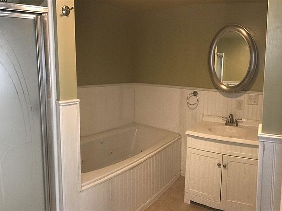 4th image of 623 Enders Ave