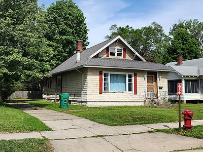 1006 N Main St, Three Rivers, MI, 49093