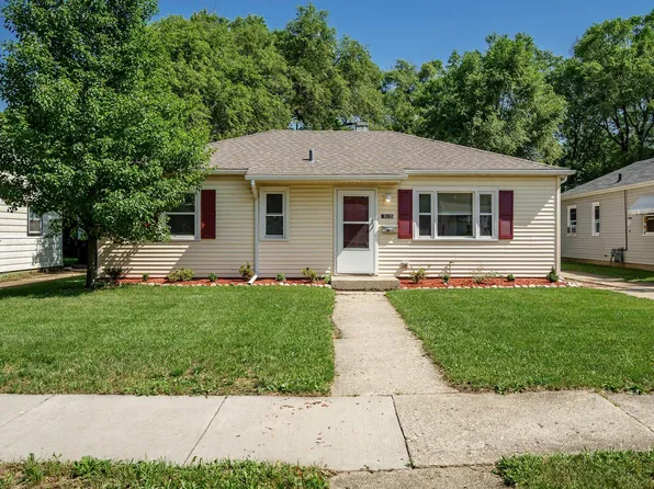 2015 Sauber Ave, Rockford, IL 61103