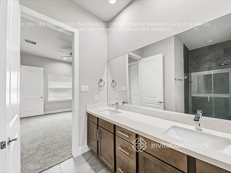 10507 Executive Lake Dr — Photo 13