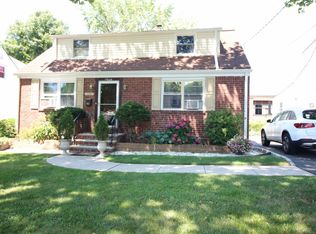 654 Howard St, Teaneck, NJ 07666