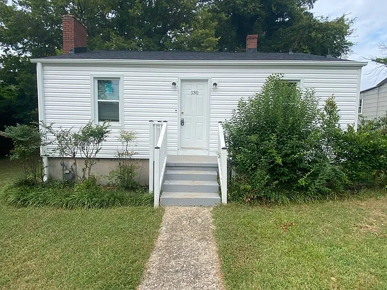 130 Oakdale Ct — Photo 8