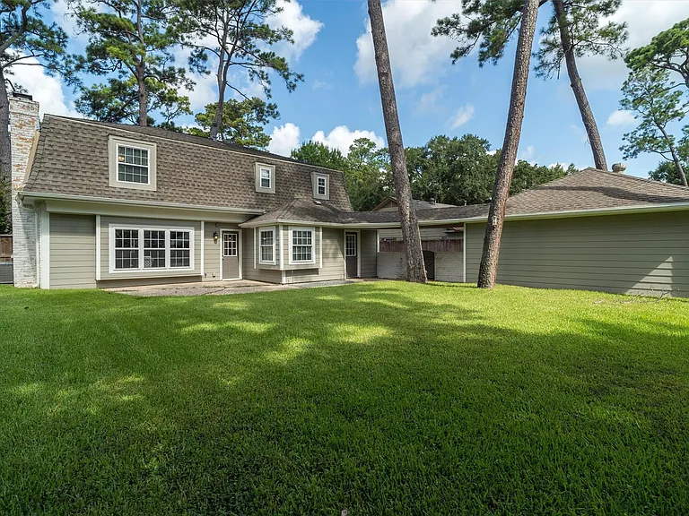 726 Thistlewood Dr — Photo 29