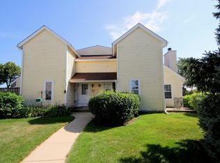 905 Campbell Dr, Gurnee, IL