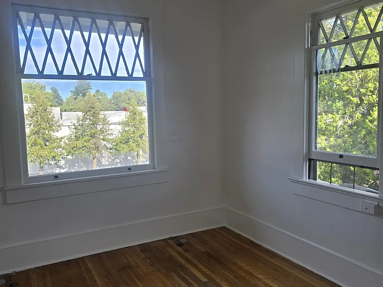 711 N Pine St #5 — Photo 7