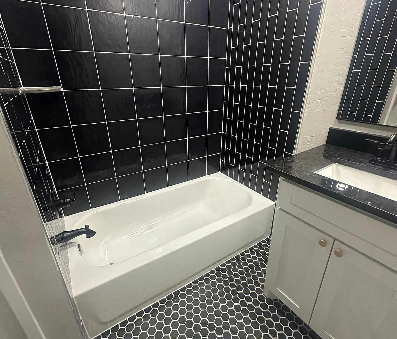 2 bed, 728 sqft, $1,100 — Photo 3