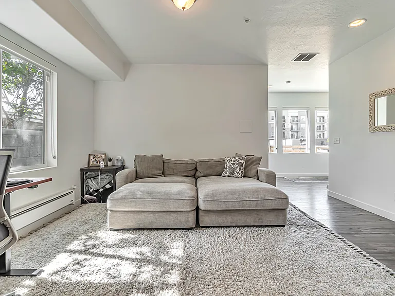 7649 S Lind Ln — Photo 20