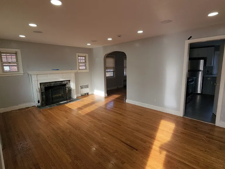 722 Dewitt St — Photo 3