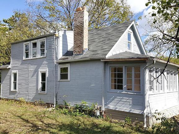 2nd image of 1616 Walsh Ave