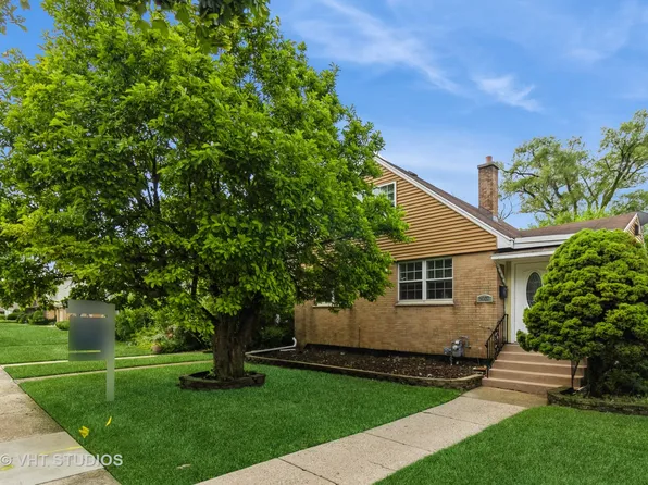 5037 Fargo Ave, Skokie, IL 60077