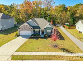 200 Clauser Rd S, Mount Holly, NC 28120
