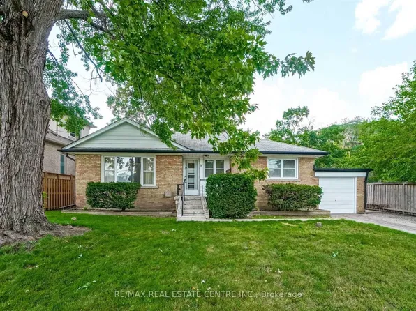 81 Dunbar Rd, Mississauga, ON L5B 1G5