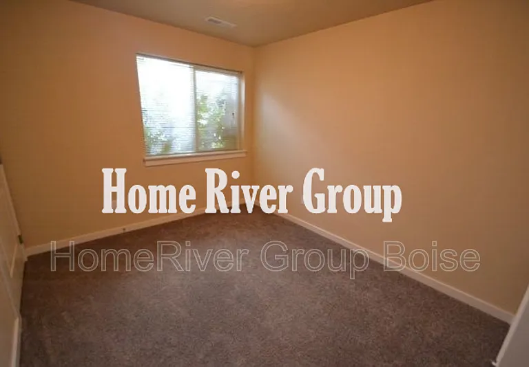 9125 W Brogan Dr — Photo 12