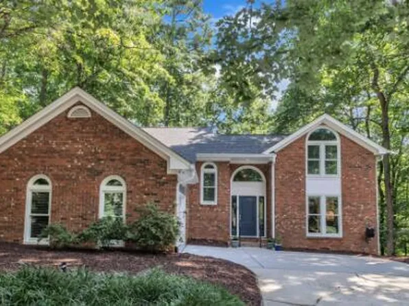 103 Javelin Ct, Cary, NC 27513