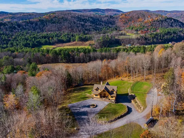 85 Button Hill Road, Tunbridge, VT 05077