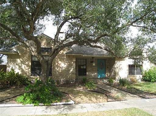 1st image of 7433 Lake Maggorie Dr