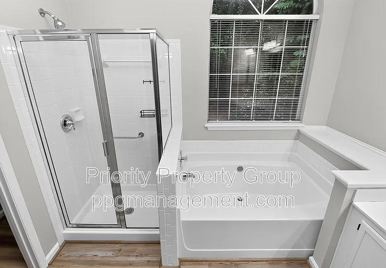 9118 Pine Springs Ct — Photo 24