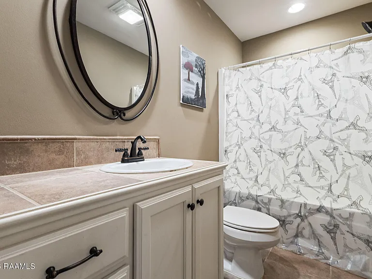 122 Acacia Ln — Photo 9