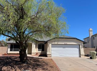 8952 W Tuckey Ln, Glendale, AZ 85305