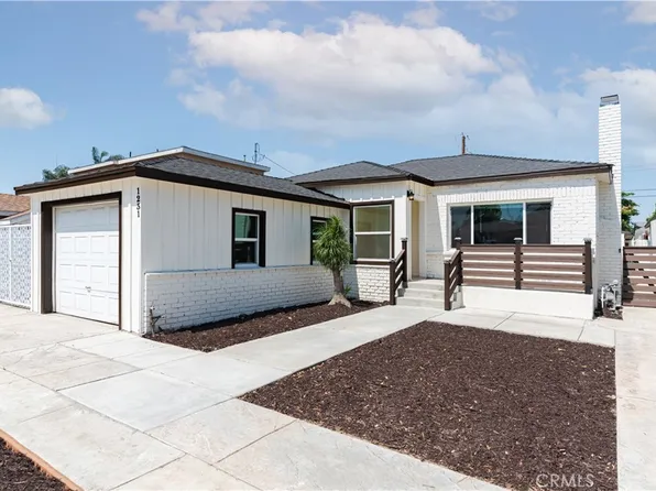 1231 N Beachwood Dr, Burbank, CA 91506