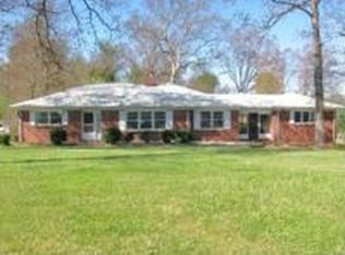 1329 Cathey Rd, Charlotte, NC 28214