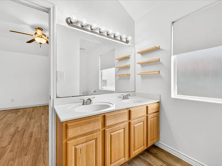 2314 Blue Star Dr — Photo 23