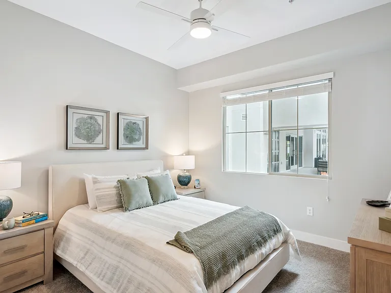 Overture North Scottsdale - 55+ Active Adult Apartment Homes — Photo 8