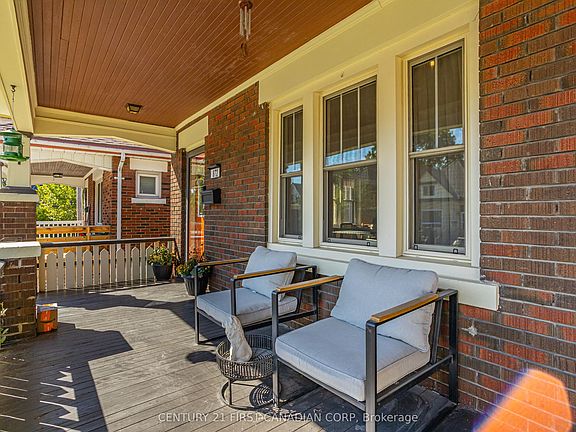 3rd image of 872 Lovett St