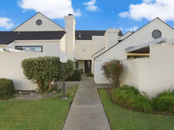 2533 Bonnie Ln, Stockton, CA 95204