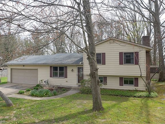 3rd image of 251 S Hametown Rd