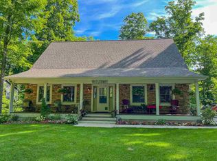 6081 Forest Ridge Ln, Harbor Springs, MI 49740