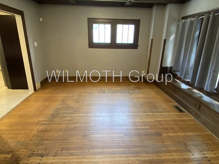 3047 N College Ave — Photo 6
