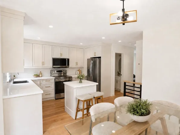 703 Turner Rd #4, Parksville, BC V9P 1T7
