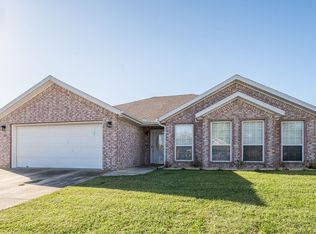 4005 SW Carriageway Ave, Bentonville, AR 72712