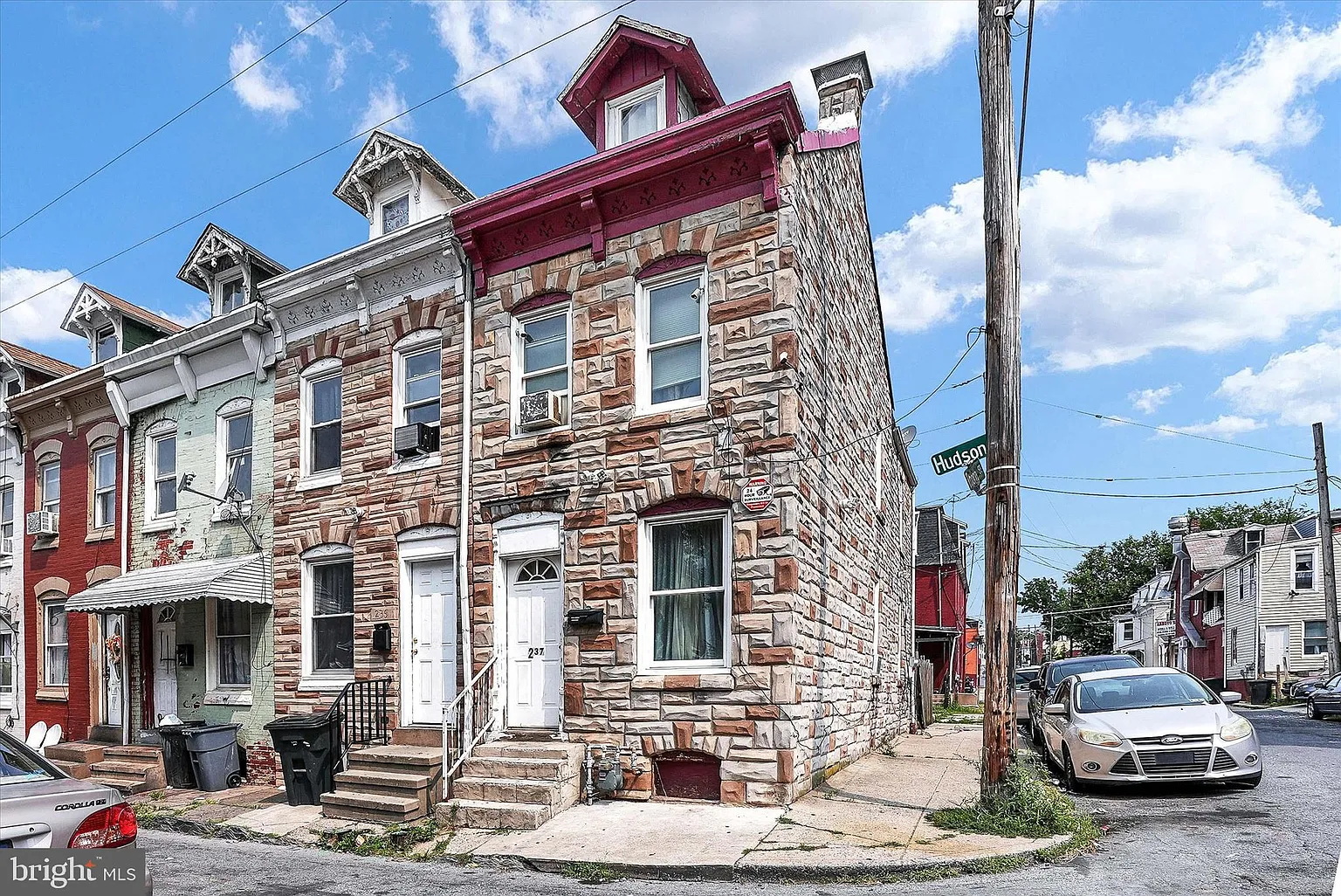 237 Hudson St photo 1