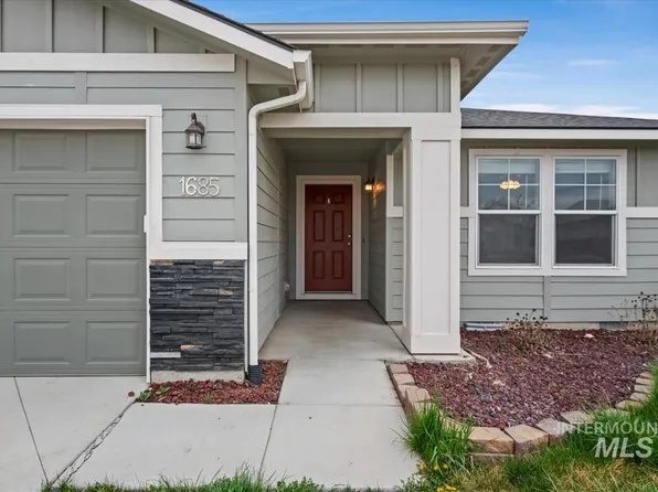 1685 SW Levant Way, Mountain Home, ID 83647