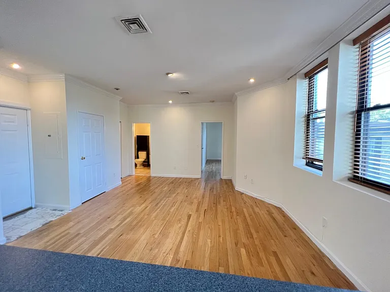 258 Barrow St #4C — Photo 9